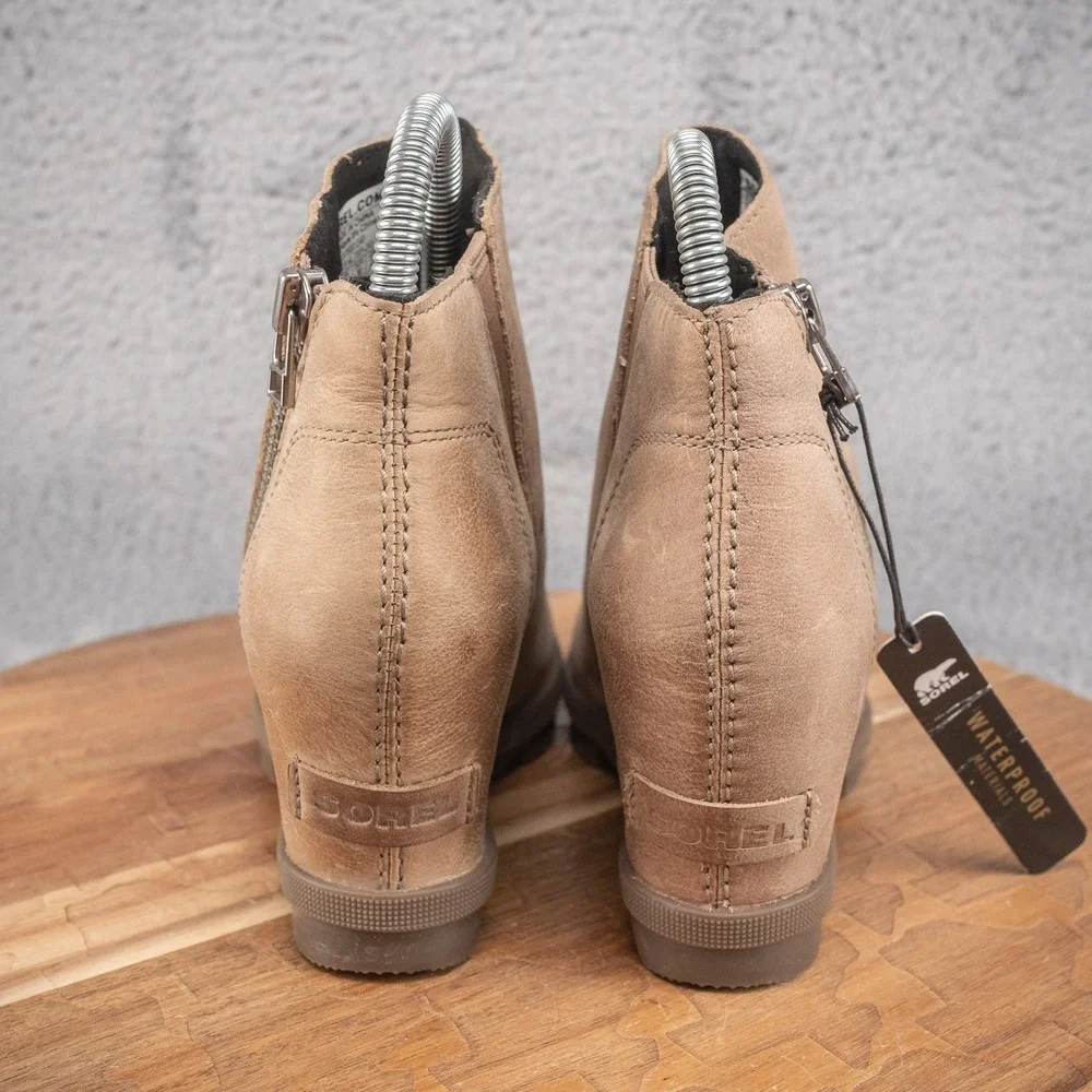 Sorel‎ Joan of Arctic Wedge III Brown Zip Bootie Size 5